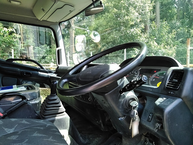 日野レンジャーローダーダンプ増トン（6t・8t）[写真32]