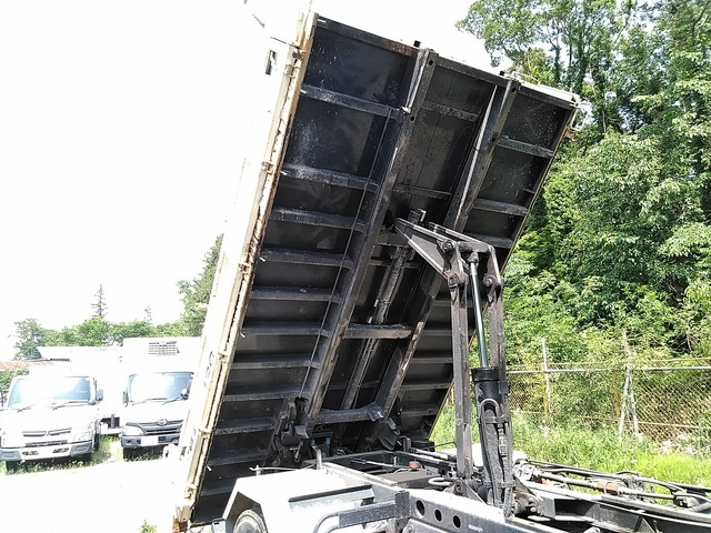 日野レンジャーローダーダンプ増トン（6t・8t）[写真08]