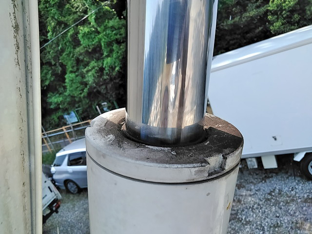 いすゞエルフ高所作業車小型（2t・3t）[写真11]