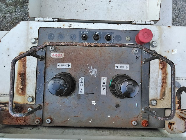 いすゞエルフ高所作業車小型（2t・3t）[写真13]