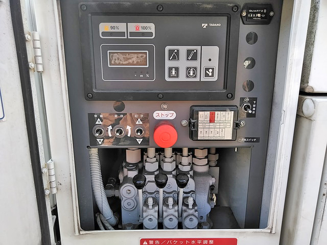 いすゞエルフ高所作業車小型（2t・3t）[写真17]