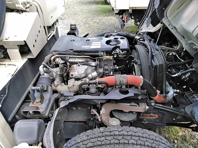 いすゞエルフ高所作業車小型（2t・3t）[写真30]