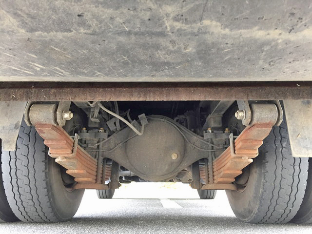 いすゞエルフパッカー車（塵芥車）小型（2t・3t）[写真24]