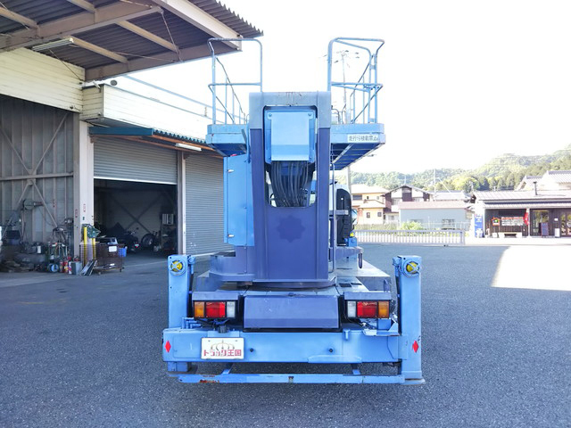 いすゞエルフ高所作業車小型（2t・3t）[写真12]