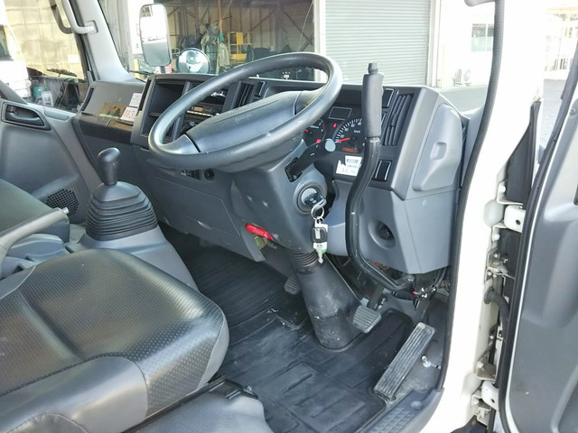 いすゞエルフ高所作業車小型（2t・3t）[写真32]