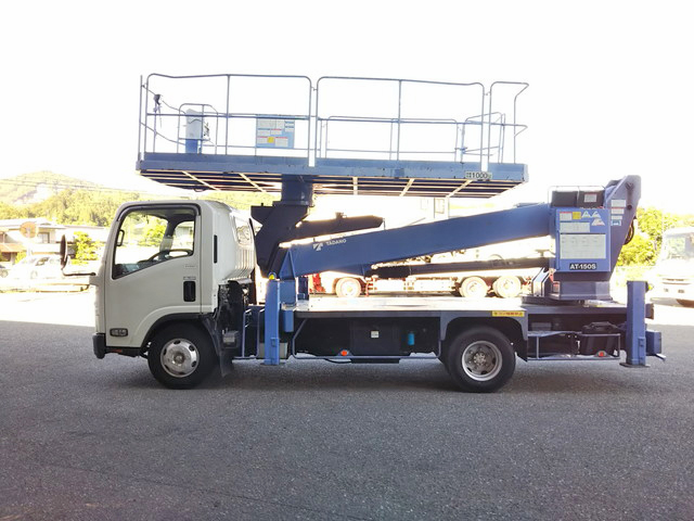 いすゞエルフ高所作業車小型（2t・3t）[写真05]