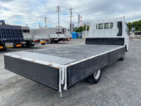三菱ふそうキャンター平ボディ小型（2t・3t）[写真14]