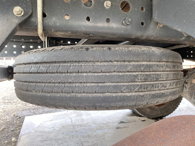 三菱ふそうキャンター平ボディ小型（2t・3t）[写真21]