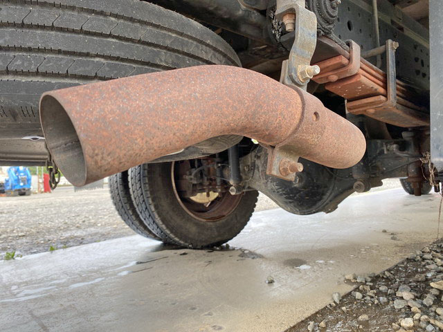 三菱ふそうキャンター平ボディ小型（2t・3t）[写真23]