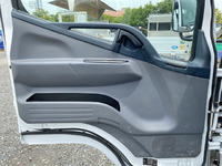 三菱ふそうキャンター平ボディ小型（2t・3t）[写真27]