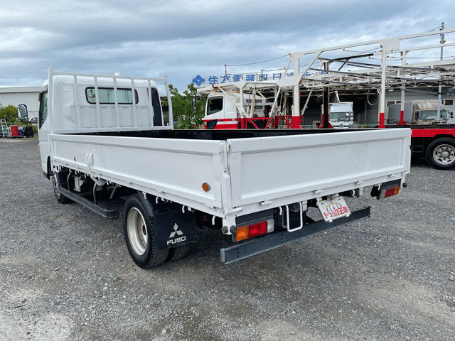 三菱ふそうキャンター平ボディ小型（2t・3t）[写真04]