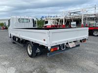 三菱ふそうキャンター平ボディ小型（2t・3t）[写真04]