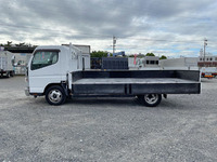 三菱ふそうキャンター平ボディ小型（2t・3t）[写真06]