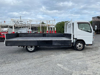 三菱ふそうキャンター平ボディ小型（2t・3t）[写真08]