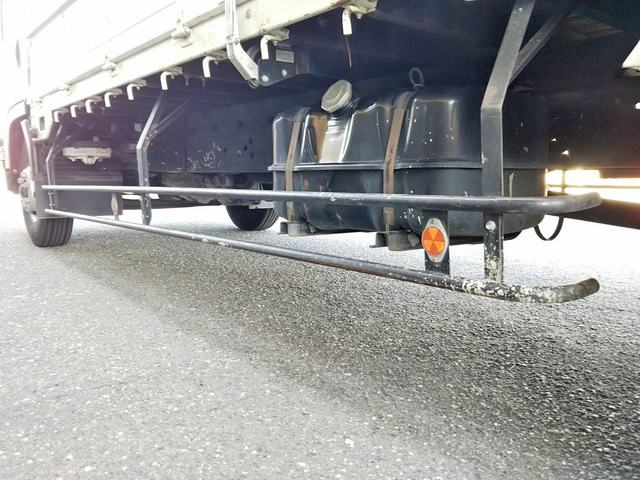 いすゞフォワード平ボディ中型（4t）[写真20]