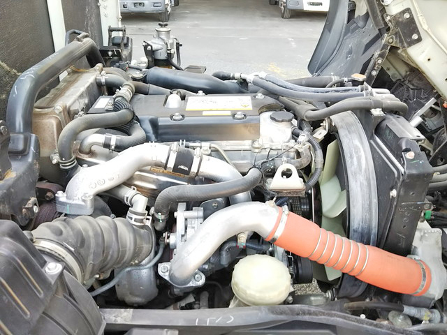 いすゞフォワード平ボディ中型（4t）[写真28]