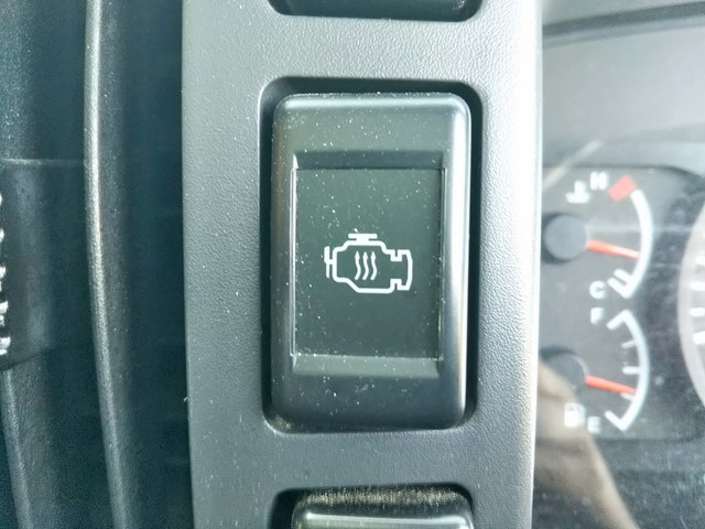 いすゞフォワード平ボディ中型（4t）[写真35]