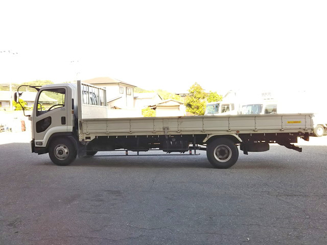 いすゞフォワード平ボディ中型（4t）[写真05]
