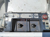 いすゞエルフ高所作業車小型（2t・3t）[写真18]