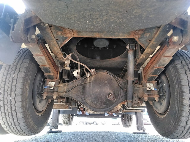 いすゞエルフ高所作業車小型（2t・3t）[写真29]