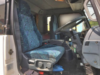 UDトラックスコンドルアルミバン中型（4t）[写真21]