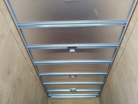 三菱ふそうキャンターアルミバン小型（2t・3t）[写真10]