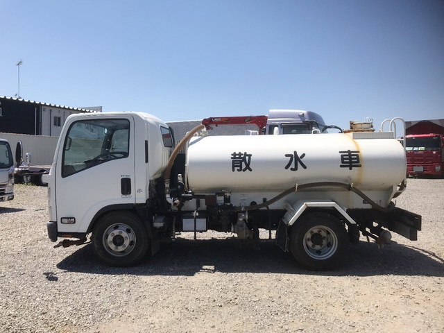 いすゞエルフ散水車小型（2t・3t）[写真05]