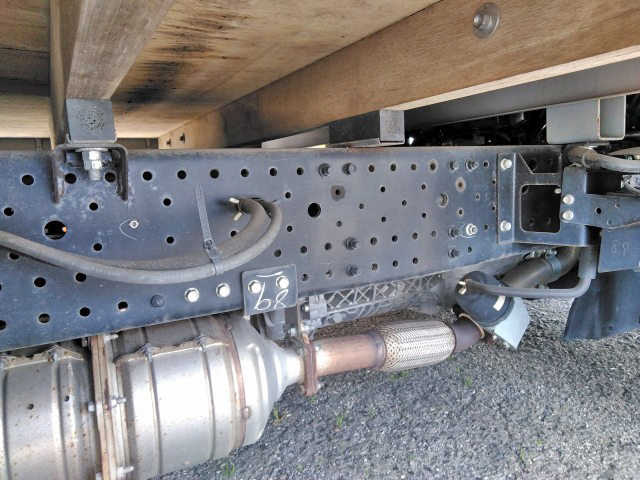 いすゞエルフカーテン車小型（2t・3t）[写真12]