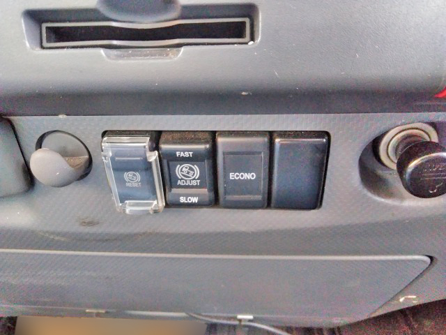 いすゞエルフカーテン車小型（2t・3t）[写真26]