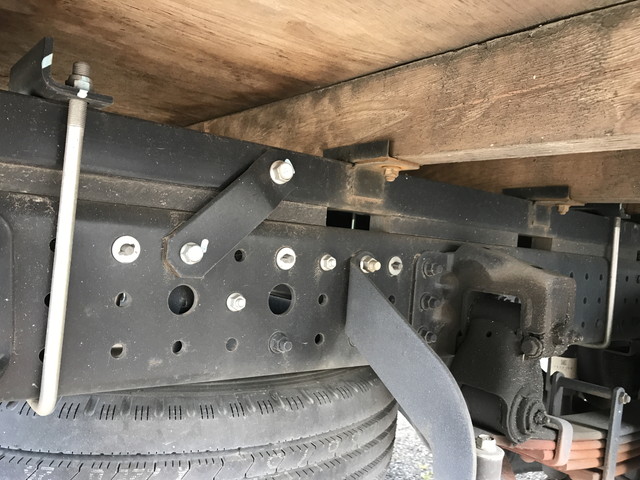 三菱ふそうキャンター平ボディ小型（2t・3t）[写真12]