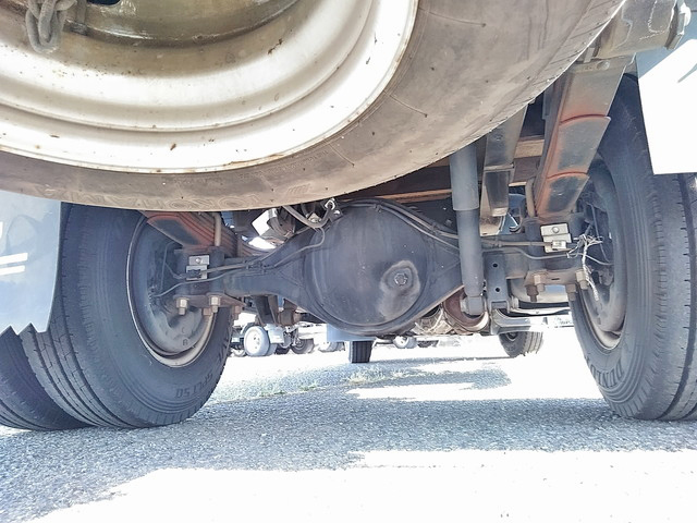 いすゞエルフ平ボディ小型（2t・3t）[写真20]