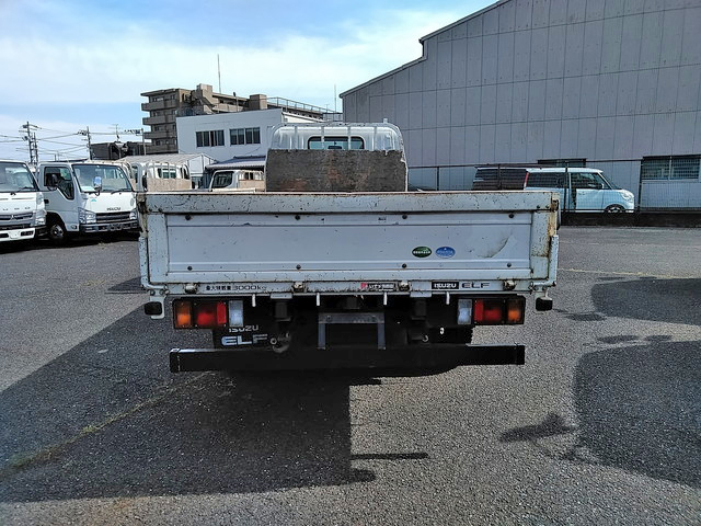 いすゞエルフ平ボディ小型（2t・3t）[写真08]