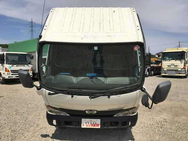 日野デュトロ平ボディ小型（2t・3t）[写真10]