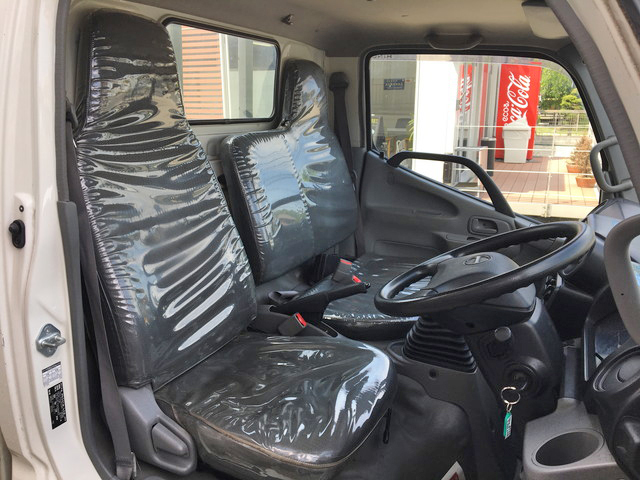 日野デュトロ平ボディ小型（2t・3t）[写真31]