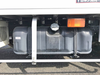 いすゞエルフ冷凍車（冷蔵車）小型（2t・3t）[写真19]