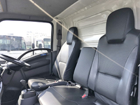 いすゞエルフ冷凍車（冷蔵車）小型（2t・3t）[写真32]