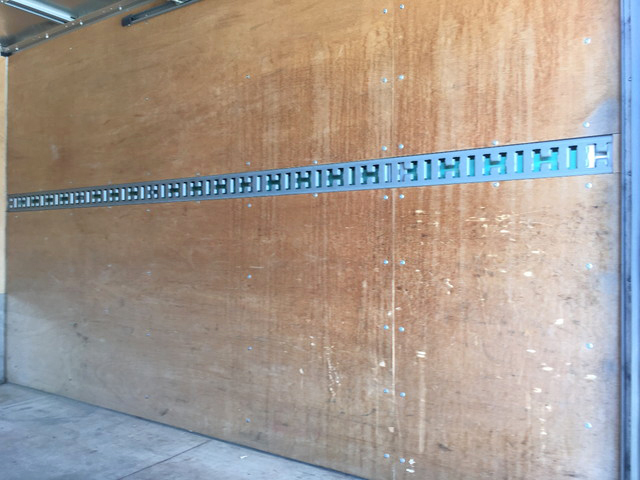 三菱ふそうキャンターパネルバン小型（2t・3t）[写真13]