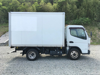 三菱ふそうキャンターパネルバン小型（2t・3t）[写真07]