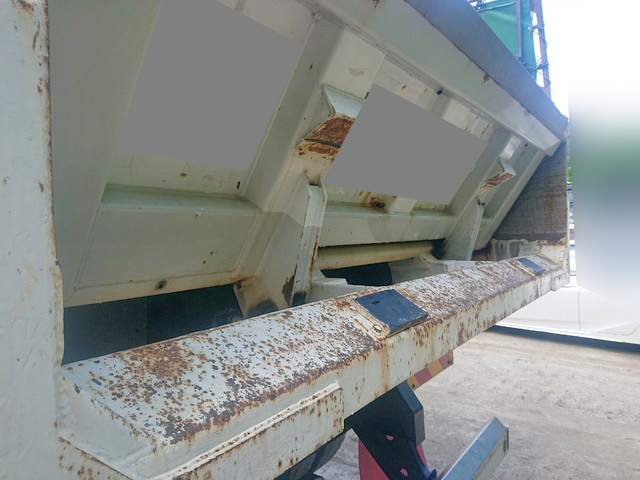 いすゞギガダンプ大型（10t）[写真11]