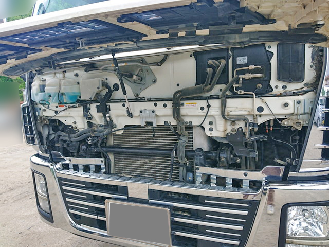 いすゞギガダンプ大型（10t）[写真12]