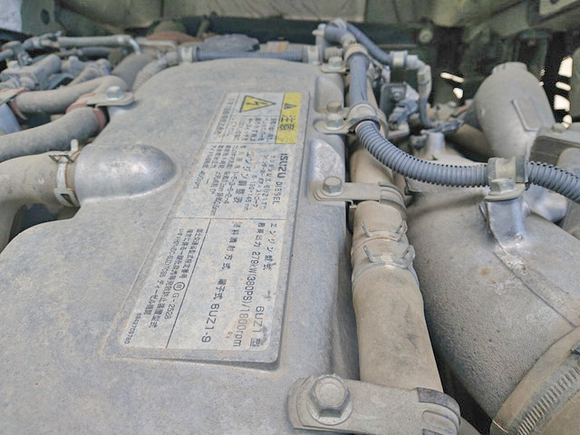 いすゞギガダンプ大型（10t）[写真33]