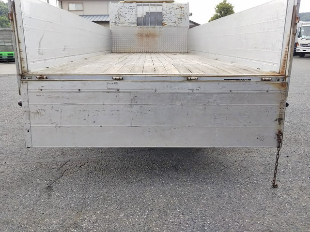 UDトラックスコンドルアルミブロック中型（4t）[写真11]