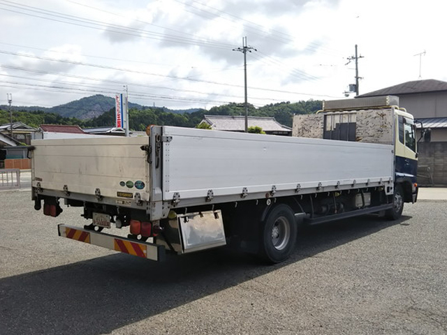 UDトラックスコンドルアルミブロック中型（4t）[写真02]