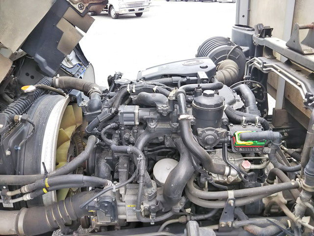 UDトラックスコンドルアルミブロック中型（4t）[写真25]