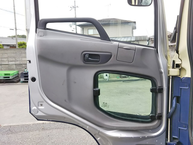 UDトラックスコンドルアルミブロック中型（4t）[写真27]