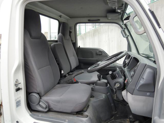 いすゞエルフ平ボディ小型（2t・3t）[写真21]