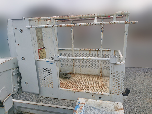 三菱ふそうキャンター高所作業車小型（2t・3t）[写真21]