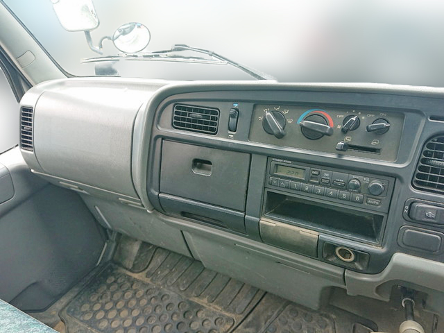 三菱ふそうキャンター高所作業車小型（2t・3t）[写真36]