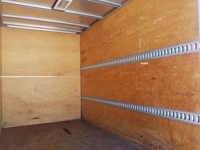 いすゞエルフアルミバン小型（2t・3t）[写真13]