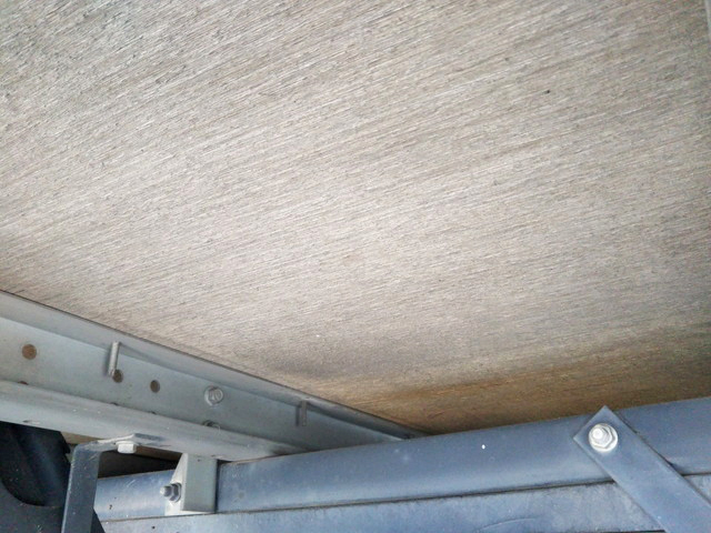 いすゞエルフアルミバン小型（2t・3t）[写真22]